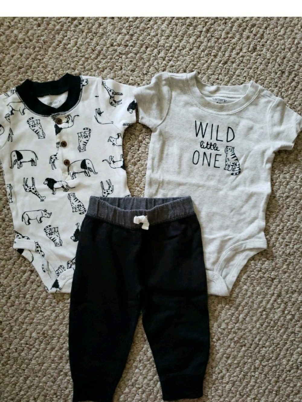 Carter's Neutral Animal Print Bodysuit Set with Black Pants 6M